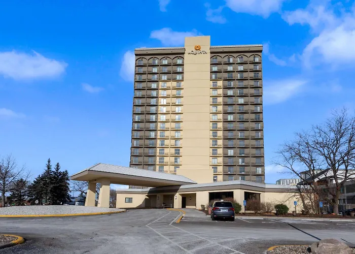 Bloom Hotel Bloomington