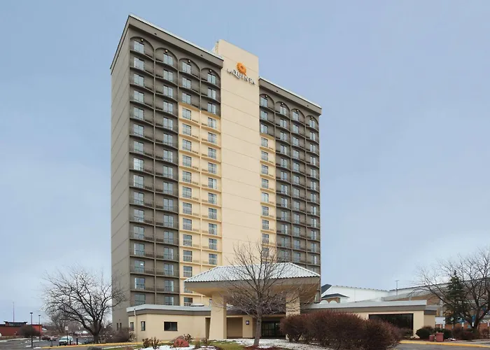 Bloom Hotel Bloomington