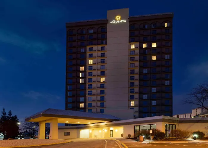 Bloom Hotel Bloomington