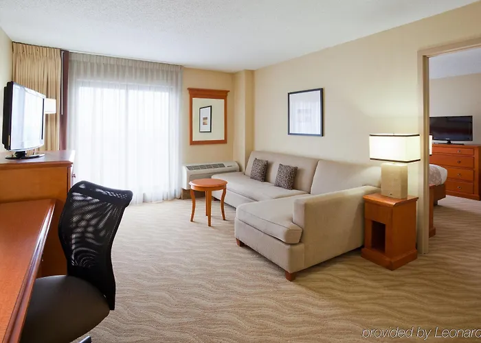 Hotel Bloom 3*